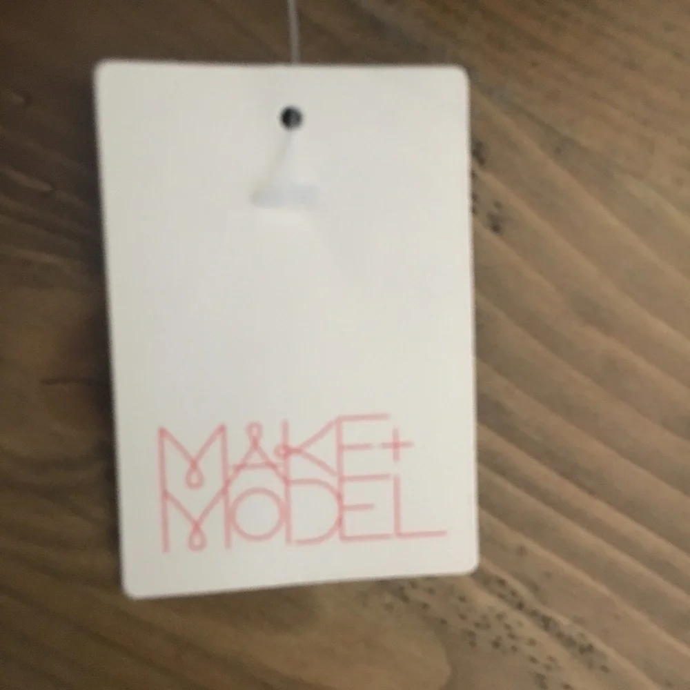 MODEL + MAKE Dreamy Kimono Sleeve Hoodie Size L